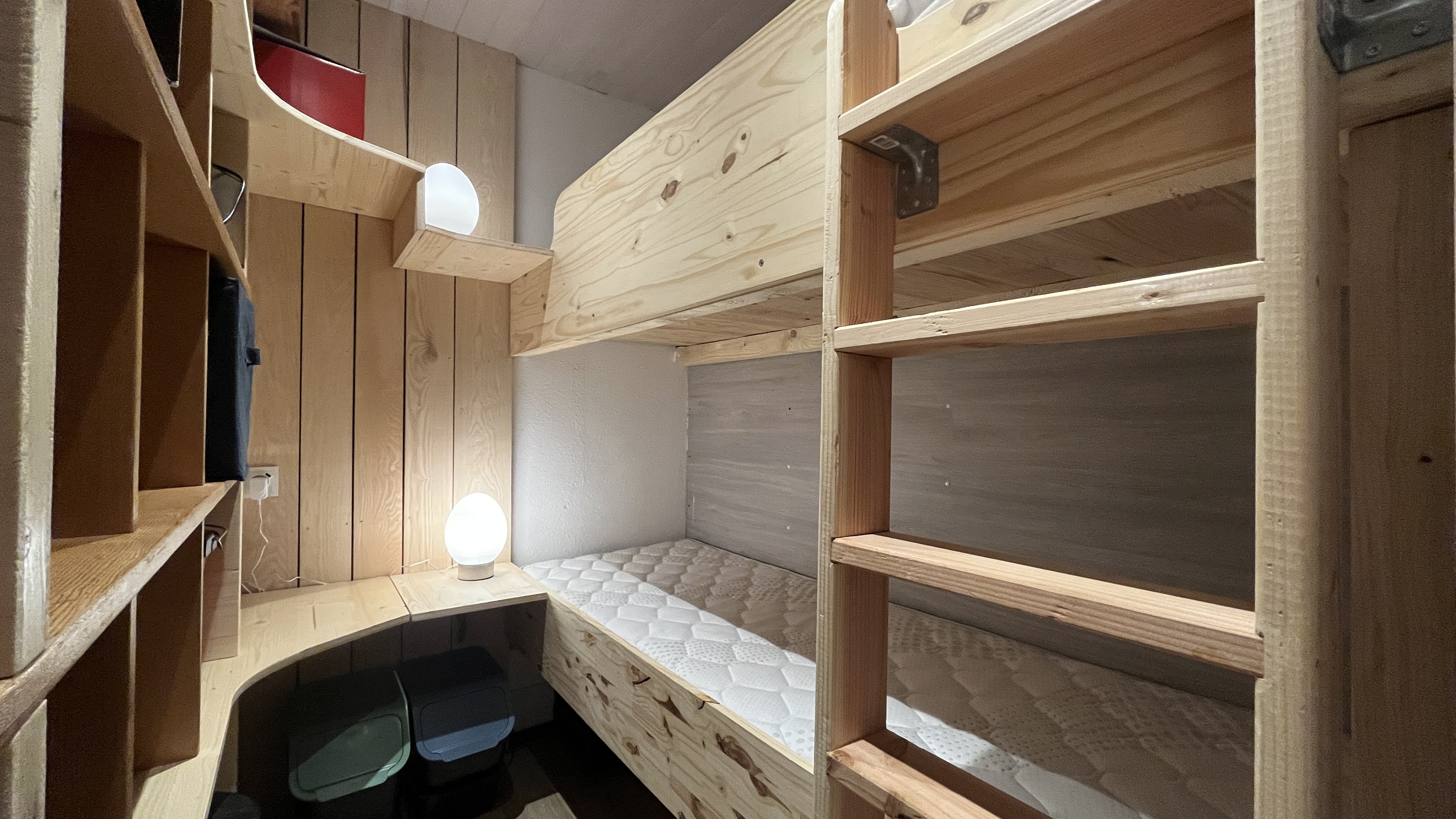 Studio - AIME 2000 - ref L21 - 3